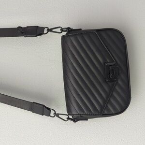 Aldo black quilted crossbody bag. Women's black crossbody purse. Adjustable.